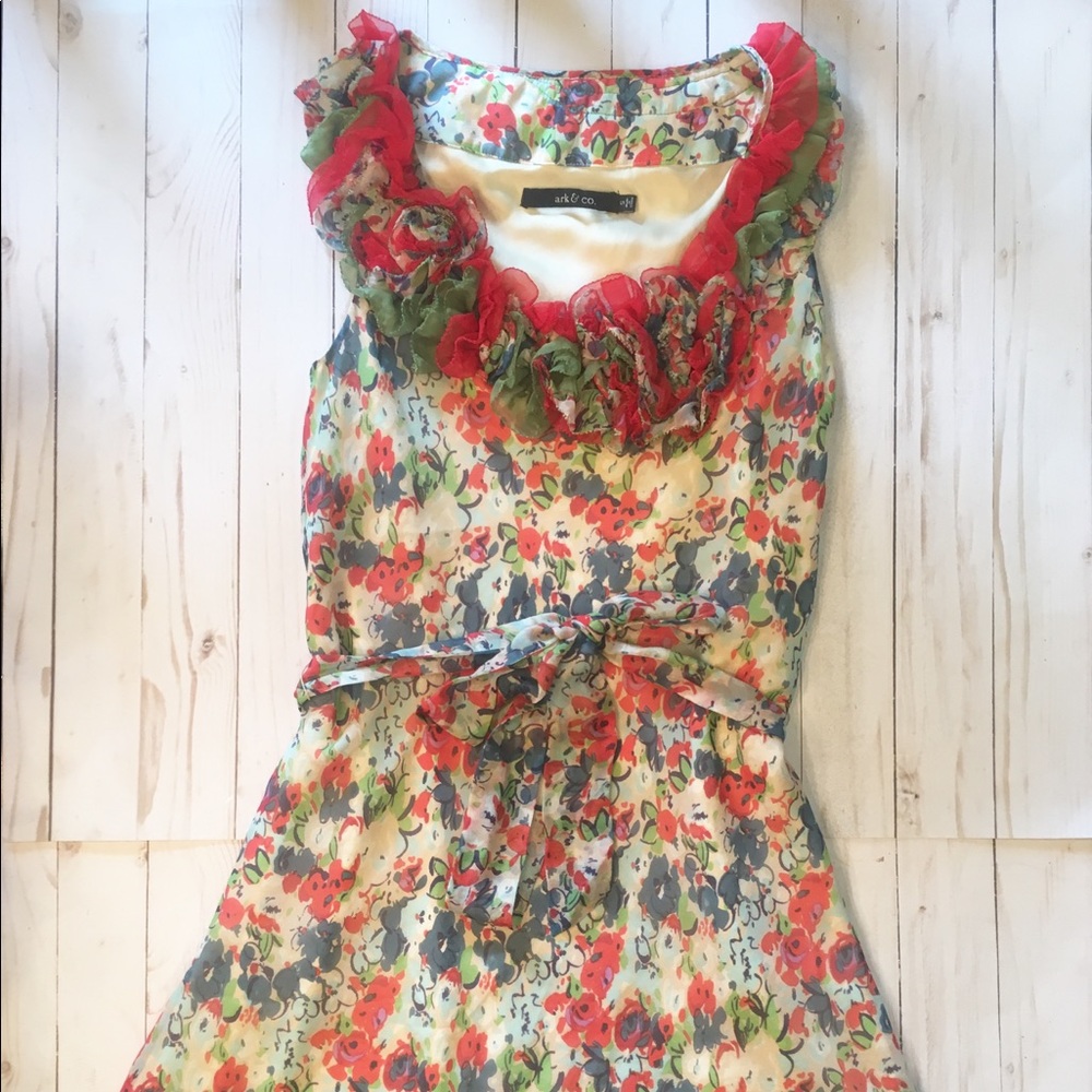 Arc and Co Sleeveless Floral Dress Size-S